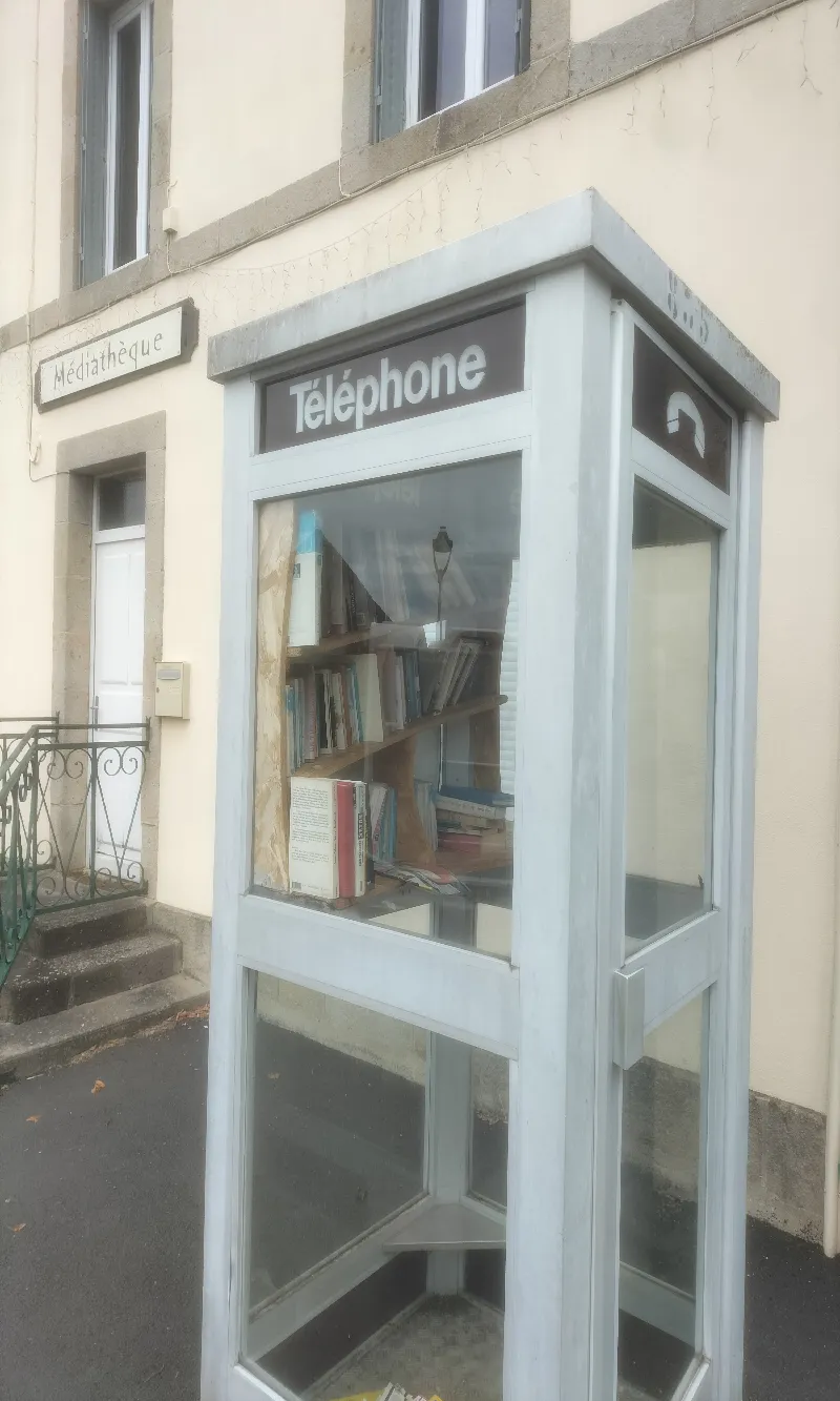 Délivrez - Boite à livres (Saint-Maigner, France)