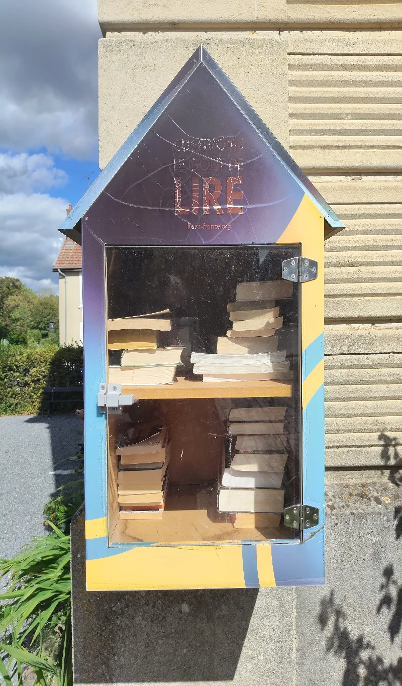 Délivrez - Boite à livres (Mouzon, France)