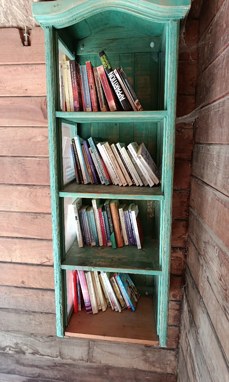 Délivrez - Boite à livres (Faverges-Seythenex, France)