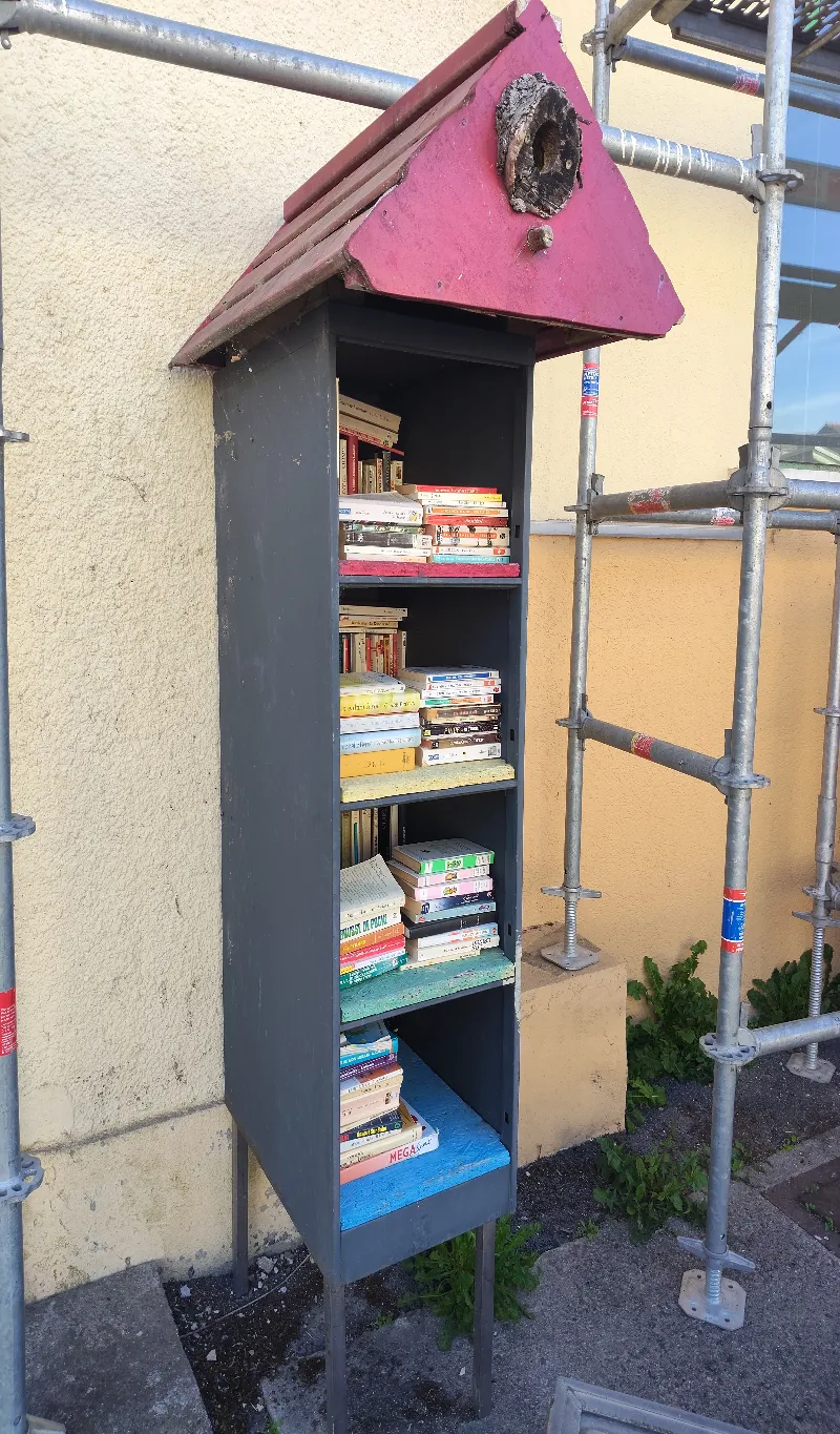 Delivrez - Free Library (Dugny-sur-Meuse, France)