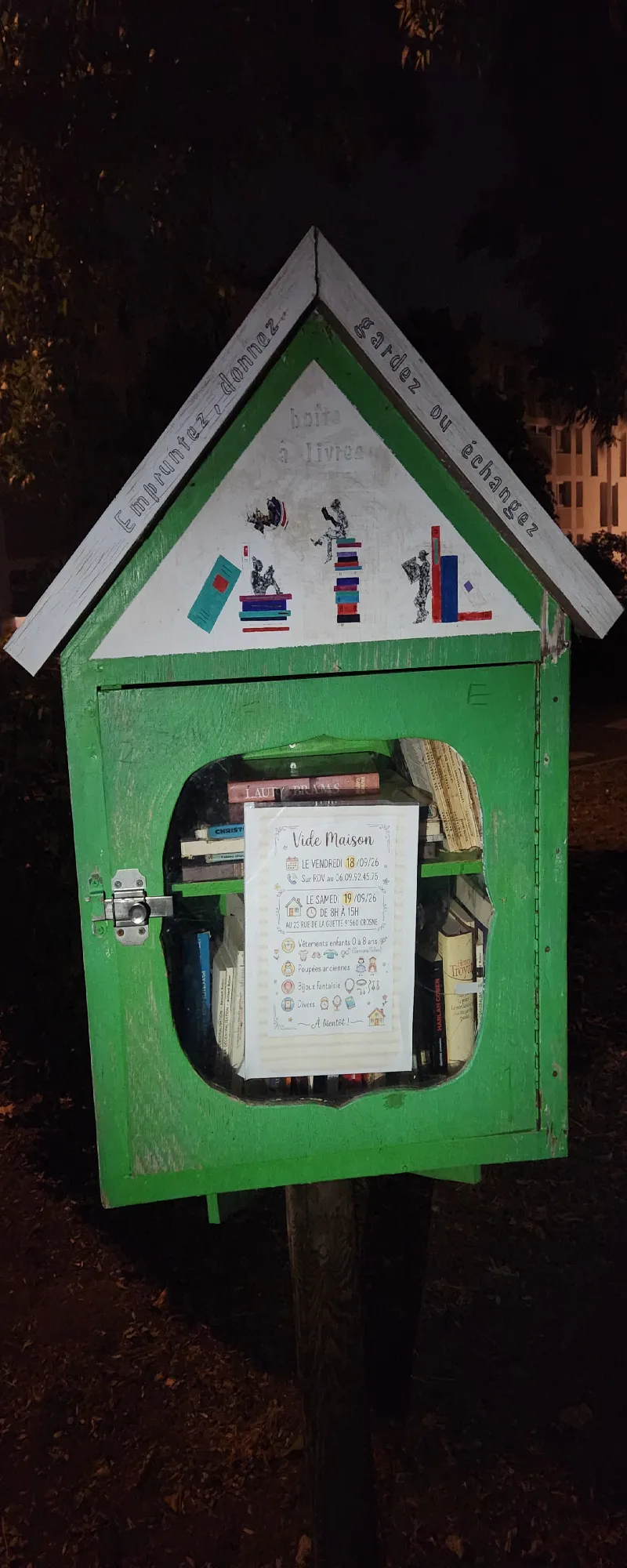 Délivrez - Boite à livres (Crosne, France)